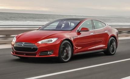 car_curious's tweet photo. #Tesla  Model S P85D, y es obscenamente rápido. Acelera de 0 a 100 km/h en solo 3,2 segundos, más veloz que algunos modelos de Ferrari https://t.co/a3stLX4rg2