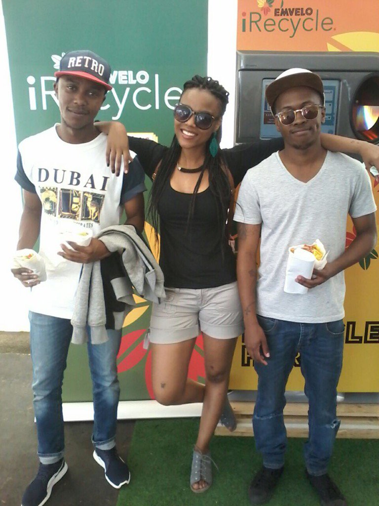 EmveloiRecycle's tweet photo. @i_am_zae looking gorgeous. #DSTVdeliciousfestival #GenerosityWaterSA #RewardRecycling https://t.co/f69xAhZ5Nn