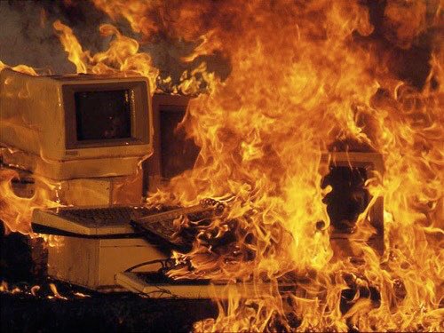 MomoMidnight's tweet photo. VAPP servers right now #ARMYsBrokeVapp https://t.co/jO5sOp3T40