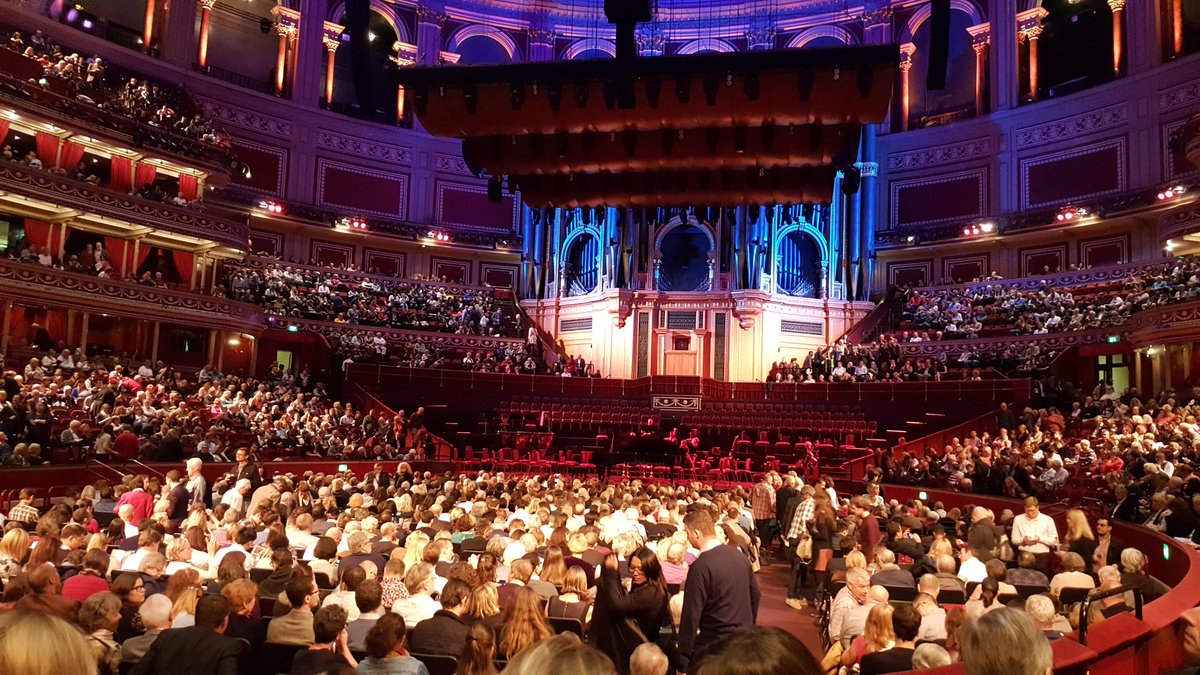 KatPalaiou's tweet photo. Waiting for the 9th to start.. #Beethoven #9th #royalalberthall #classic #SundayFunday #happy https://t.co/e6akfdAEr3