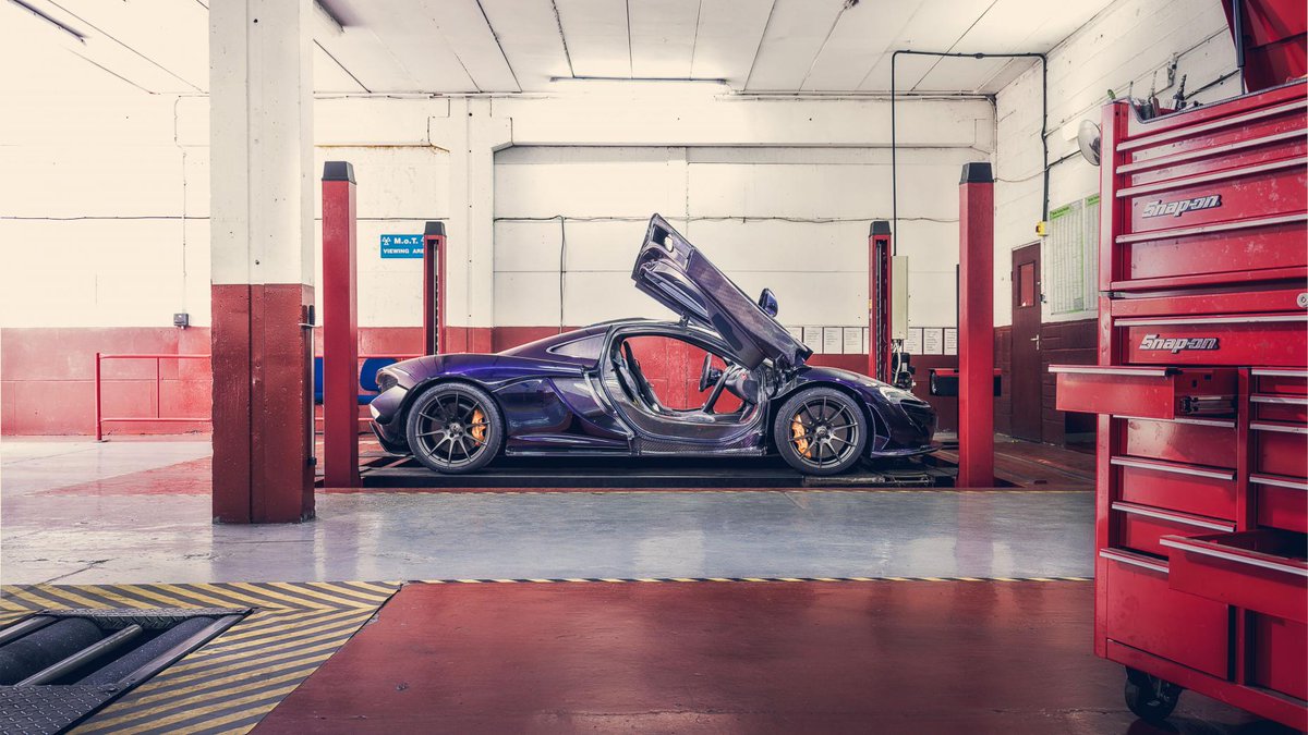 The first McLaren P1s are now three years old. So we took one for an MOT... tpgr.me/yfR5304ZSIz