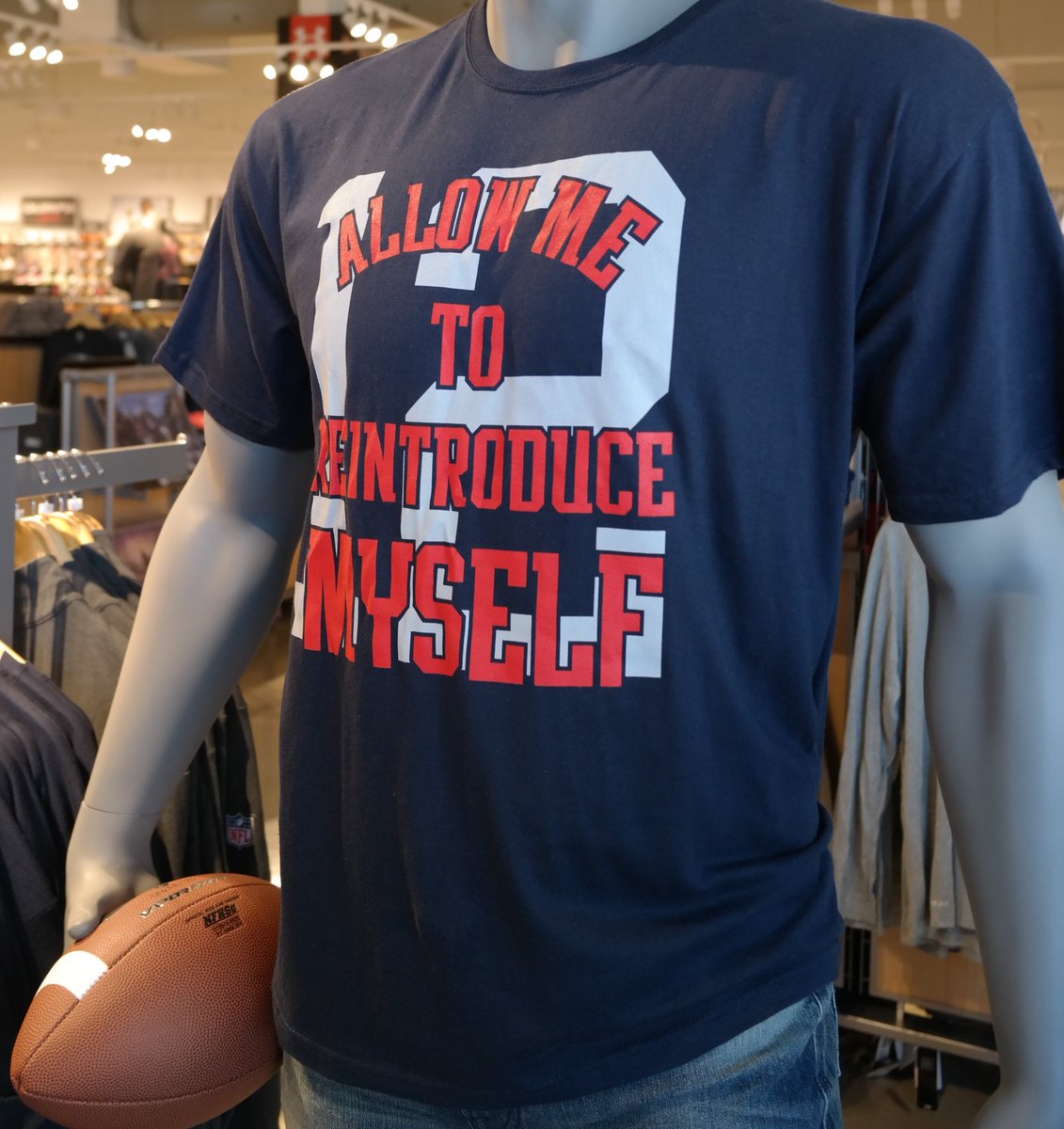 It's #GameDay! "❤️" to welcome back the return of #TB12! Pick one of these "Allow Me To Reintroduce Myself" t-shirts at <a href="/OlympiaSports/">Olympia Sports</a>!