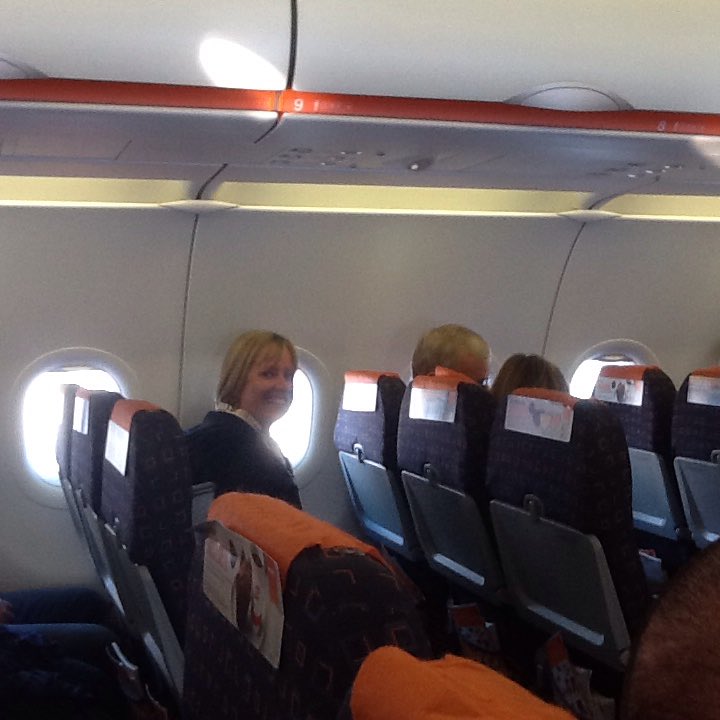 General263's tweet photo. Don't ya love it when a planes not full #loadsaroom https://t.co/P5zejP1j5v