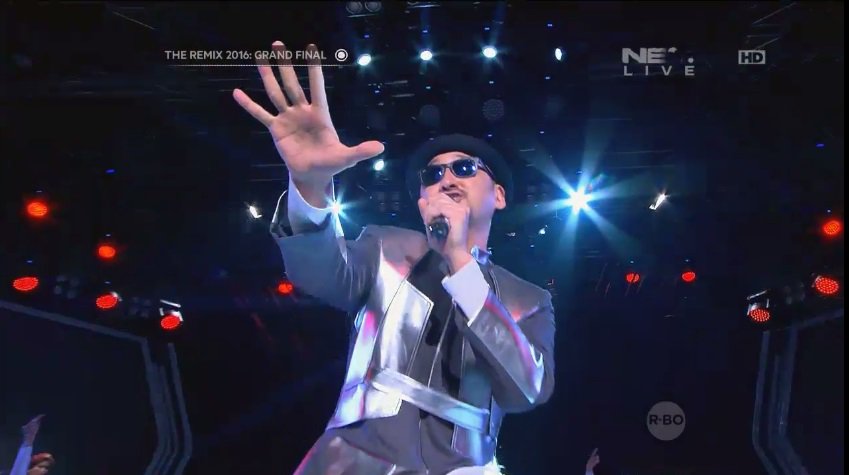 mdtvindonesia's tweet photo. Move Like Jagger by Shout!

Studio langsung heboh, pecah, loncat, dan yg pasti Shout!

#TheRemix_CieeBengBeng https://t.co/p2ox1Hl2AU