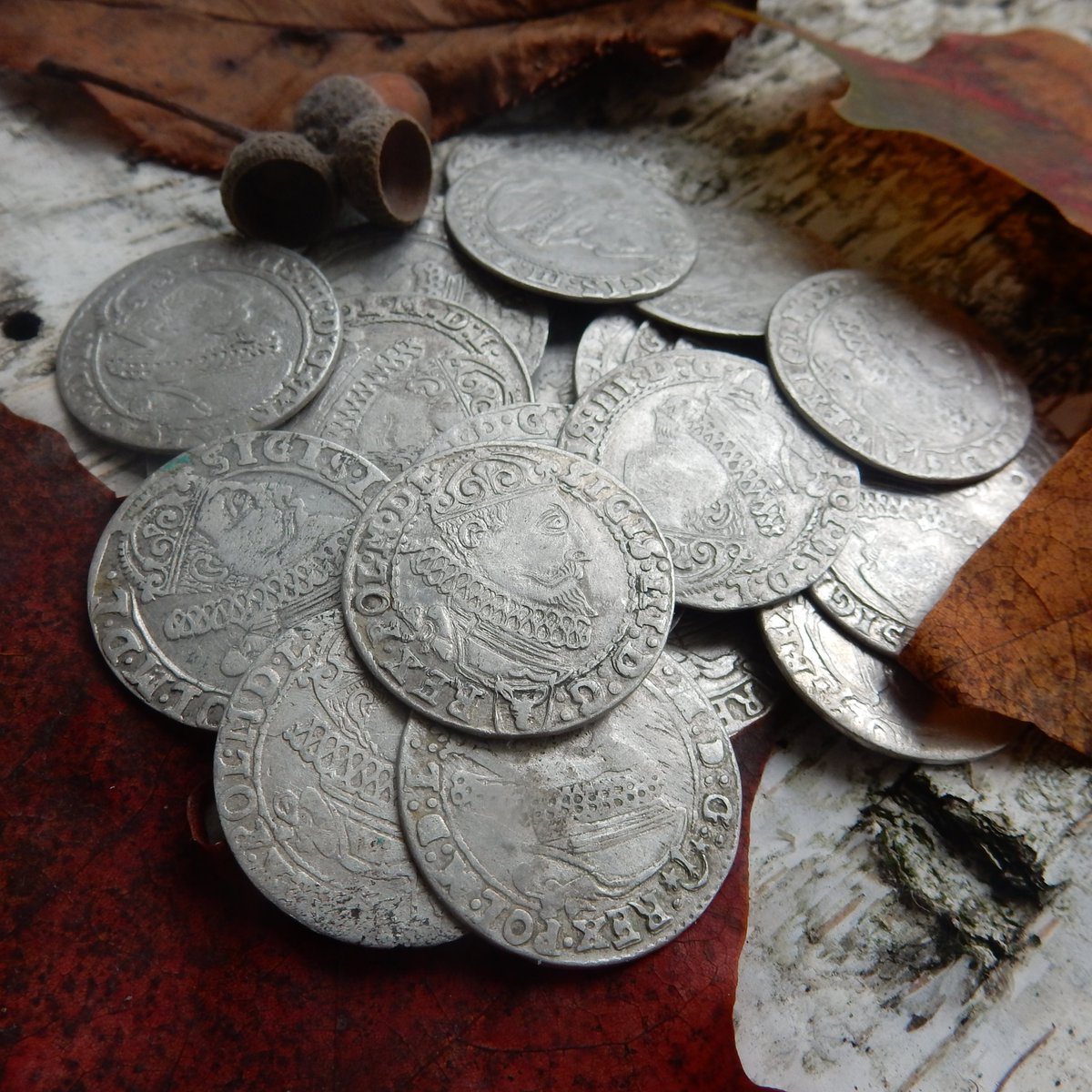 Янтарь серебро 875 70х годов. Как дорожает серебро. Лом серебра 925 пробы. Можно продать серебряную. Можно продать серебряную.