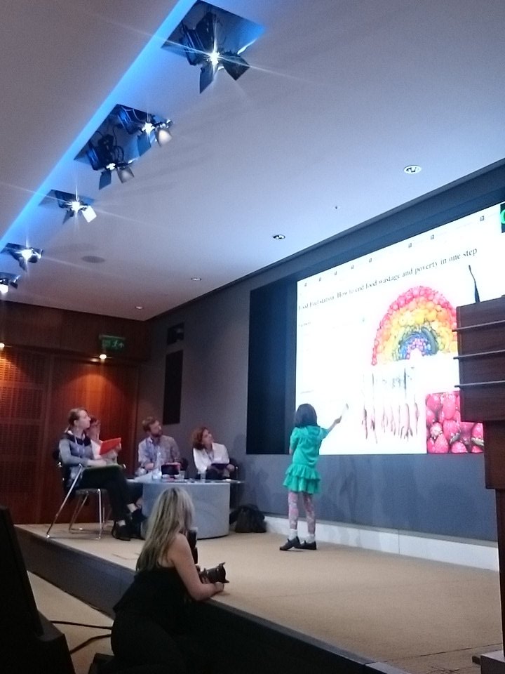 Stemettes's tweet image. Anisah up next, giving the judges a live demo of her fantastic website @BofAML  #foodcodewknd #HTML #girlscodetoo