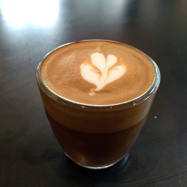 cromulentcoffee's tweet photo. #cromulentcoffee at @PinholeCoffee. #piccololatte #coffee #latteart #☕️ #sf #sanfrancisco https://t.co/XvA7JSYWZ6 https://t.co/5EnUIDGETT