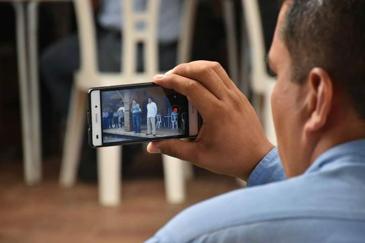 HectorYunes's tweet photo. Me reuní con actores políticos y sociedad civil en el municipio de #Ixtaczoquitlán. https://t.co/wM1hJB846r