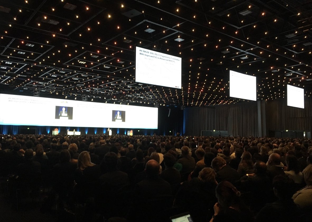 myESMO's tweet photo. KEYNOTE 024 shows superior efficacy of pembrolizumab over platinum-based chemo in first line for adv #NSCLC w high PD-L1 expression #ESMO16 https://t.co/shCs8JEYli