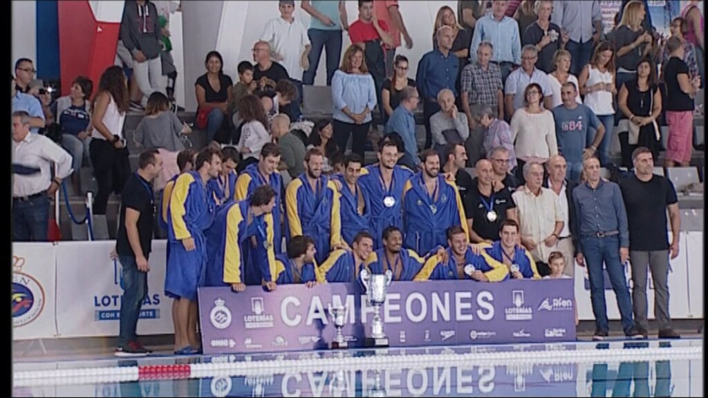 El <a href="/CNAB_oficial/">Club Natació Atlètic-Barceloneta</a> venç el <a href="/CN_Sabadell/">CN Sabadell</a> a la final de la #SupercopaSix de #waterpolo 
▶️ goo.gl/VqeRW1