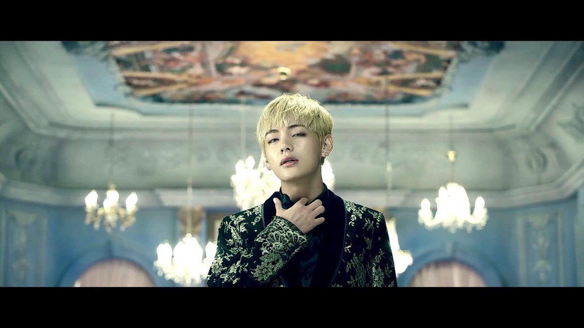 Y1004_'s tweet photo. MV
#피땀눈물 #BloodSweatTears #WINGS #방탄소년단 #BTS #뷔 #태형 #태태 #V https://t.co/36lNwPWIwE