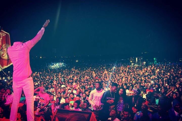 IWAN4gh's tweet image. Thanks #Ashaiman for the Love.. 
@stonebwoyb U Large.. U Never Selfish.    #BhimNationForPeaceConcert #GideonForce