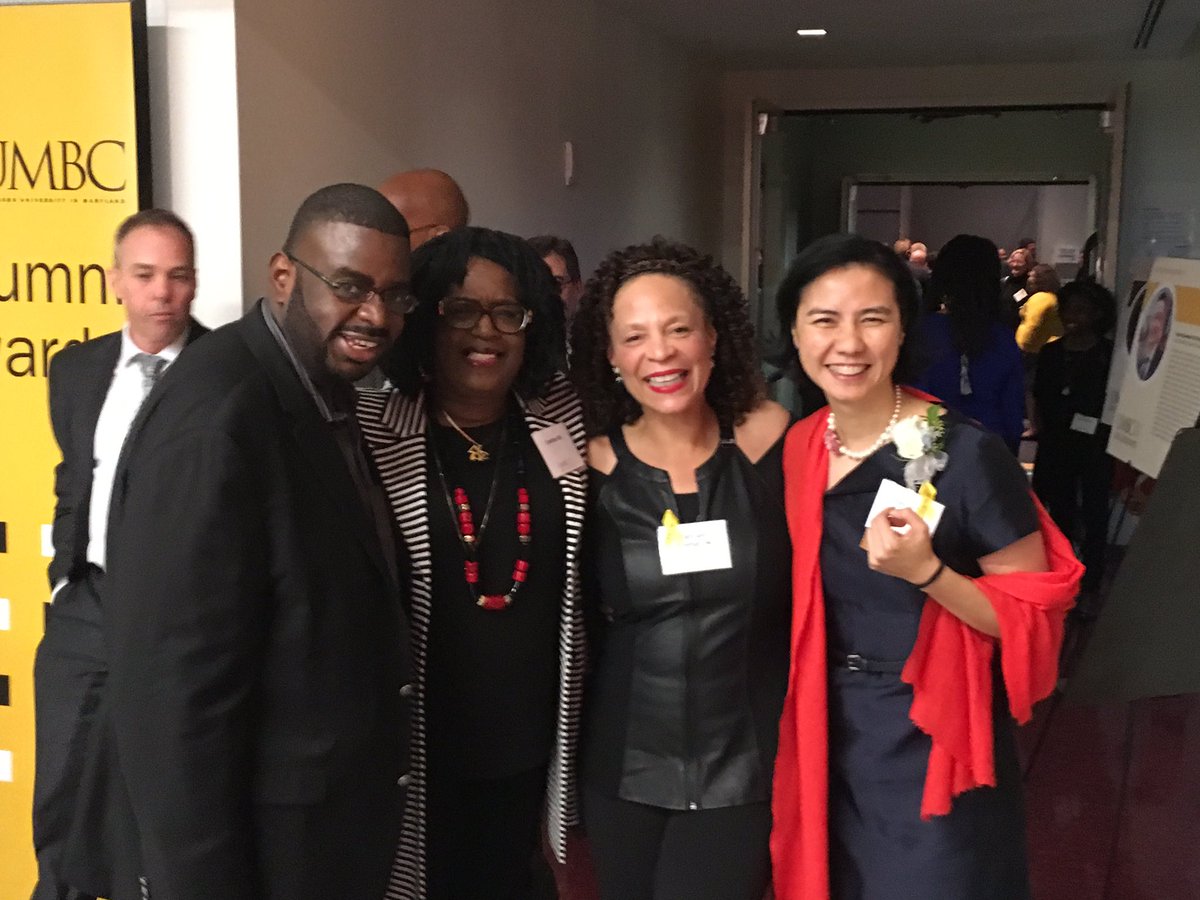 alwaysginga's tweet image. Mcnair Scholars and Research fellows celebrate Ruby Lu's Alumni Award. It's our silver year.