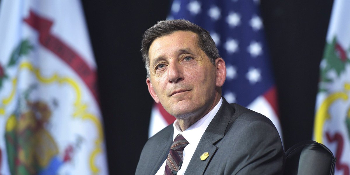 #SundayReads: <a href="/ONDCP/">ONDCP</a> Director Botticelli issues statement on the language of addiction &amp; the role #stigma can play. whitehouse.gov/ondcp/changing…