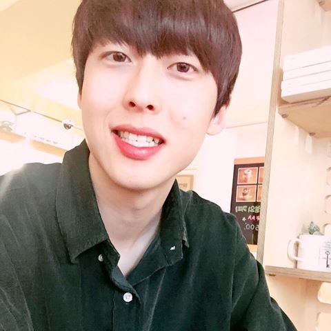 GRAYTREE_TH's tweet photo. วอนเปลี่ยนดิสเพลย์ไอจีค่ะ ฉีกยิ้มสดใสมากเลยค่ะ https://t.co/V4hyj1PvSM