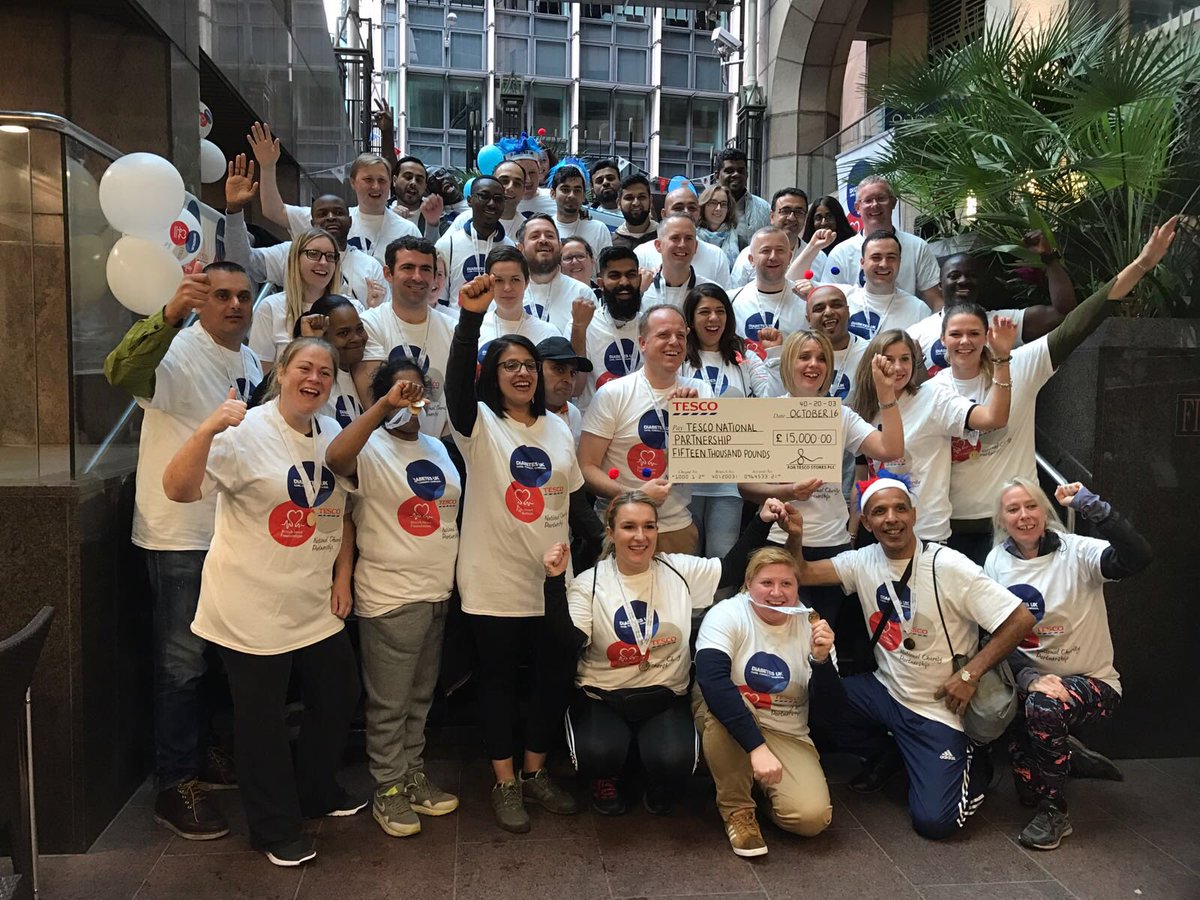 oliverjameshill's tweet photo. 300 Tesco London colleagues doing the London bridges walk for Diabetes U.K. @martintsmith @aandasmum @TJ_Hgt @AlisonHorner https://t.co/DQwRv7UbtI