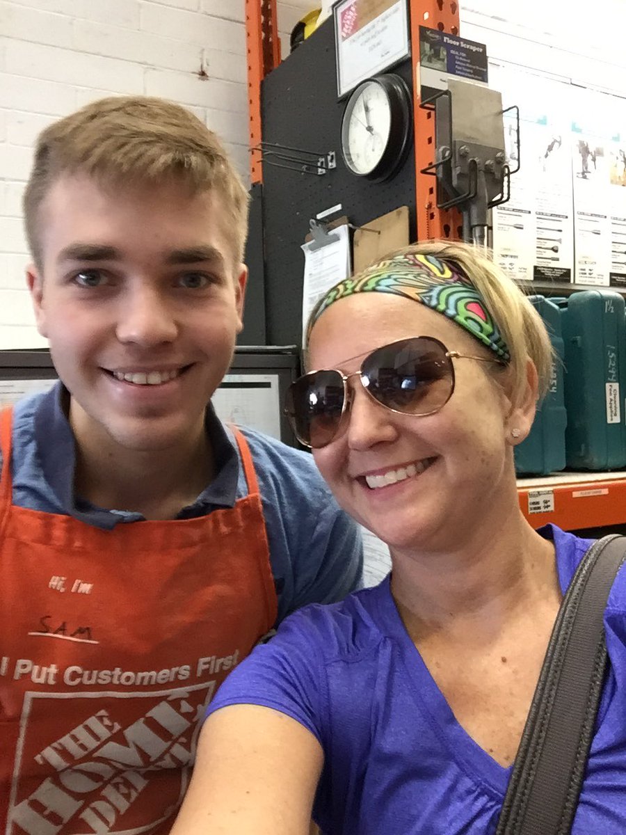 WinsorKathryn's tweet photo. People!!  Need tools to rent?  You MUST see Sam @HDPlymouth !!  Amazing service 👏👏 #rarmpressurewashing #@brianfi87182326 @JeffWat83137783 https://t.co/B7nPBTMYyg