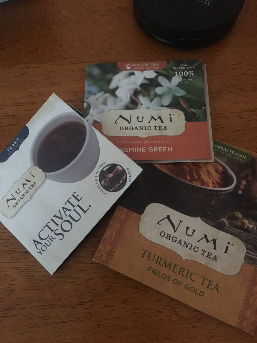 Laurynnrynn's tweet image. 😋😋 #drinknumi #esvoxbox