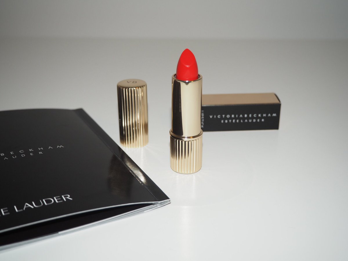 krissisimmons's tweet photo. 🙌🏻 hello new lipstick @EsteeLauderUK #VBxEsteeLauder #chileansunset #beautybloggers #nebloggers #nefollowers purchased from @fenwicknew https://t.co/X2nQyIh5Ko