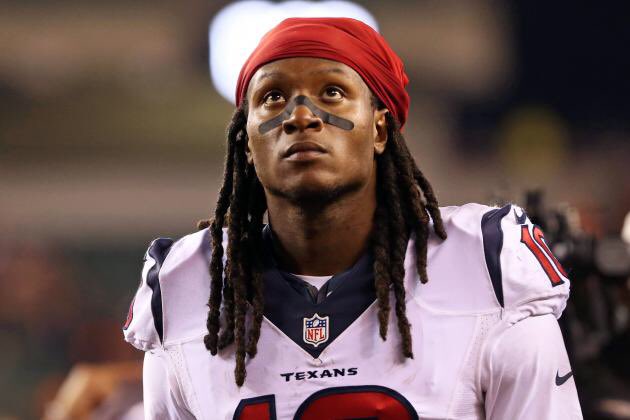 2leftwinkletoes's tweet photo. Missing: Has anyone seen this wide receiver? #pleasefindhim #deandrehopkins https://t.co/iN6AjP4emg