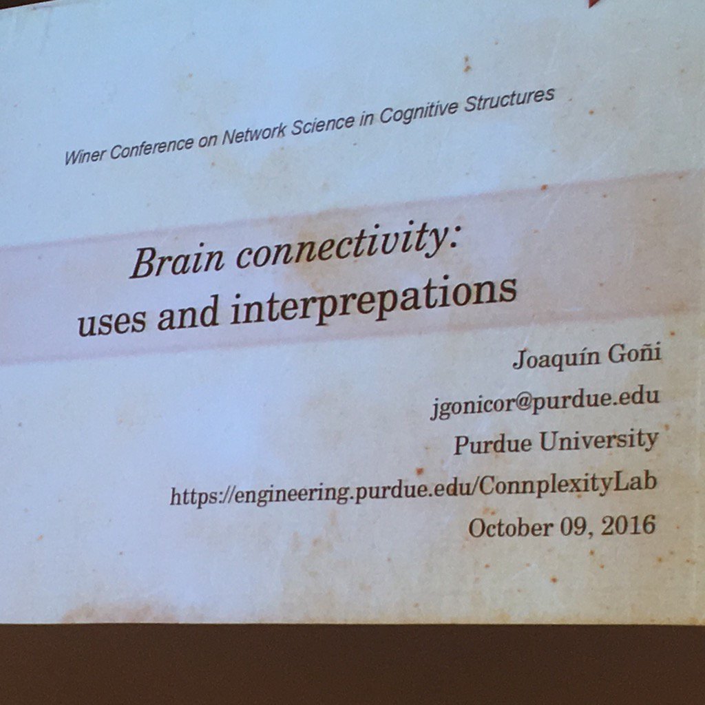 mvitevit's tweet photo. Joaquin Goñi and Brain networks/connectomics #Winer2016 https://t.co/tX3kwgOEBy
