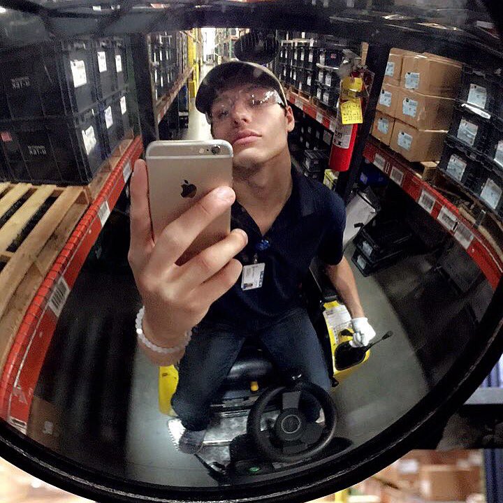 AustinC_Boyer's tweet photo. #WorkYourWayOut https://t.co/HmMaMJbW4C