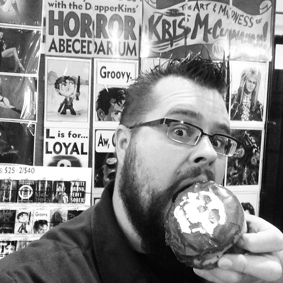 DeeplyDapper's tweet photo. Day two of APE - lets donut! I mean.. Do it! #conLife #deeplydapper #ape2016 #alternativepressexpo2016 #psychodonuts https://t.co/US0Cs2hRyO