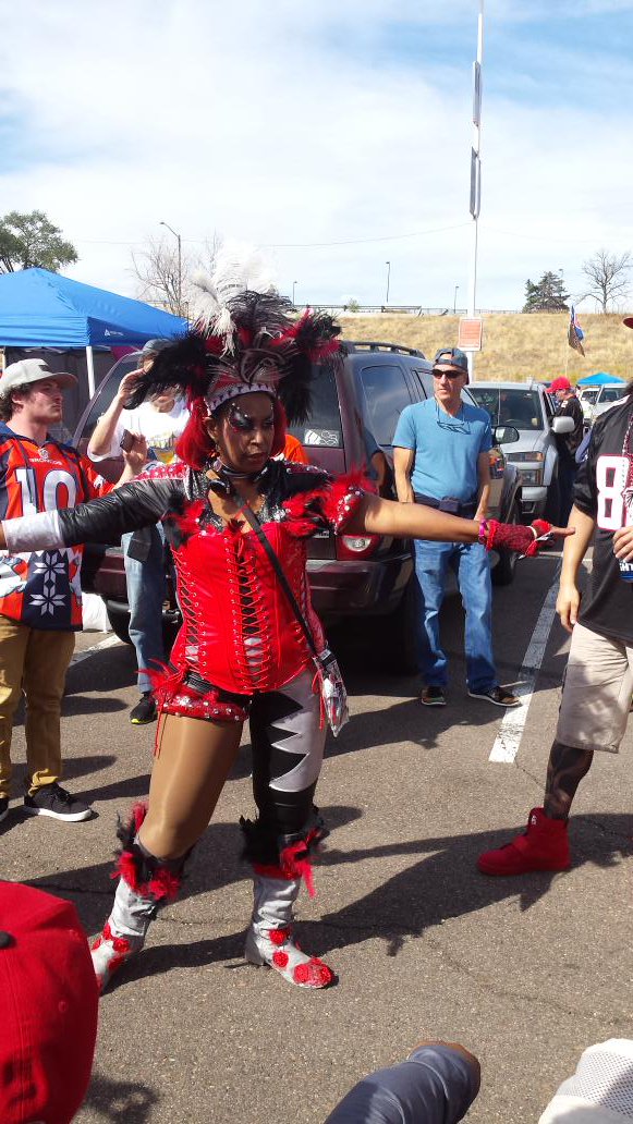 JOMAMASAYZ's tweet photo. @atlantafalconsbirdlady https://t.co/GzpZvIxg5l