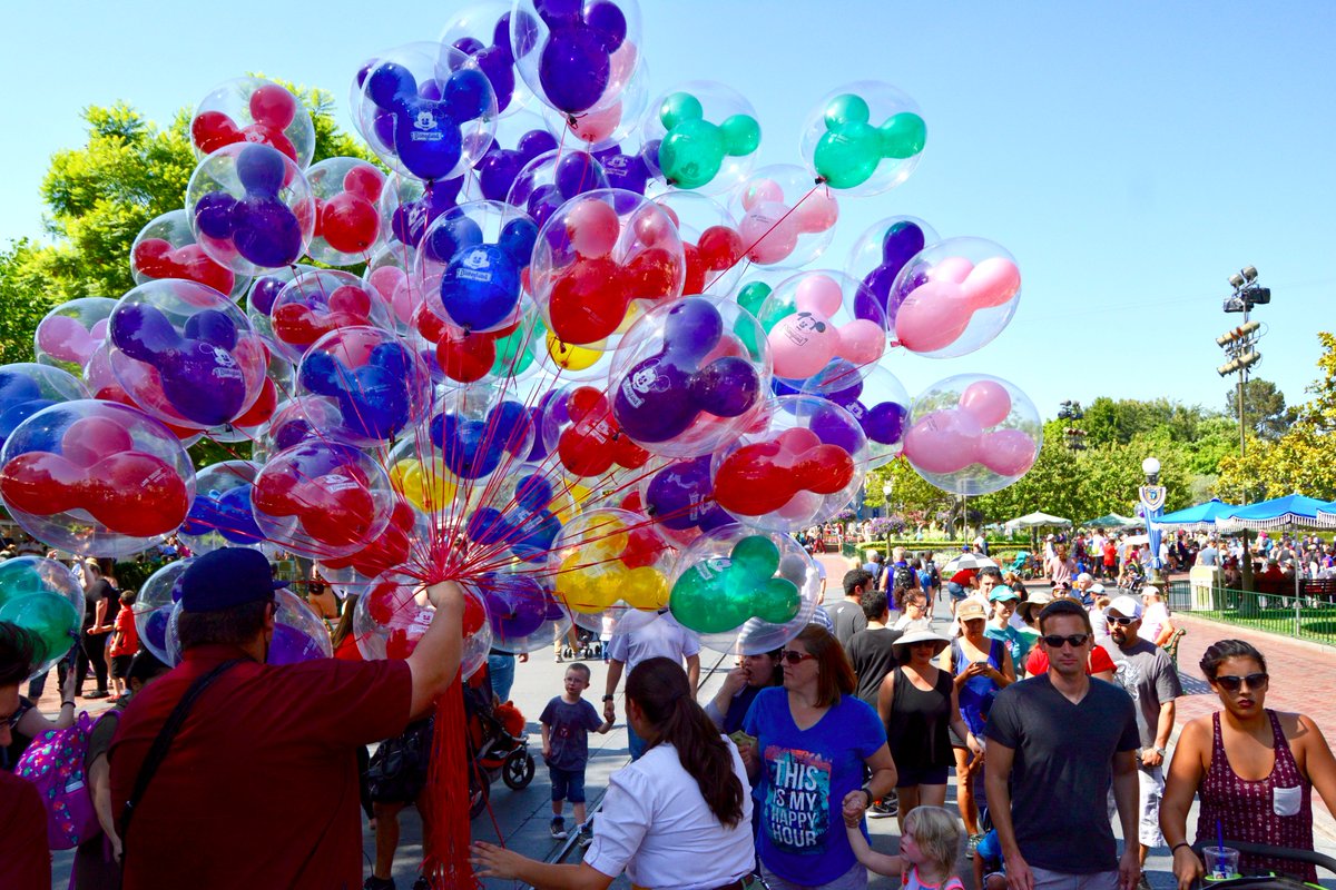 offtoeverywhere's tweet photo. I finally went to Disney while we were in California!! Check out my new blog post 🙃  https://t.co/ziAOpGnlVq #travelblog #ttot #Disneyland https://t.co/ENdpVu0t5E
