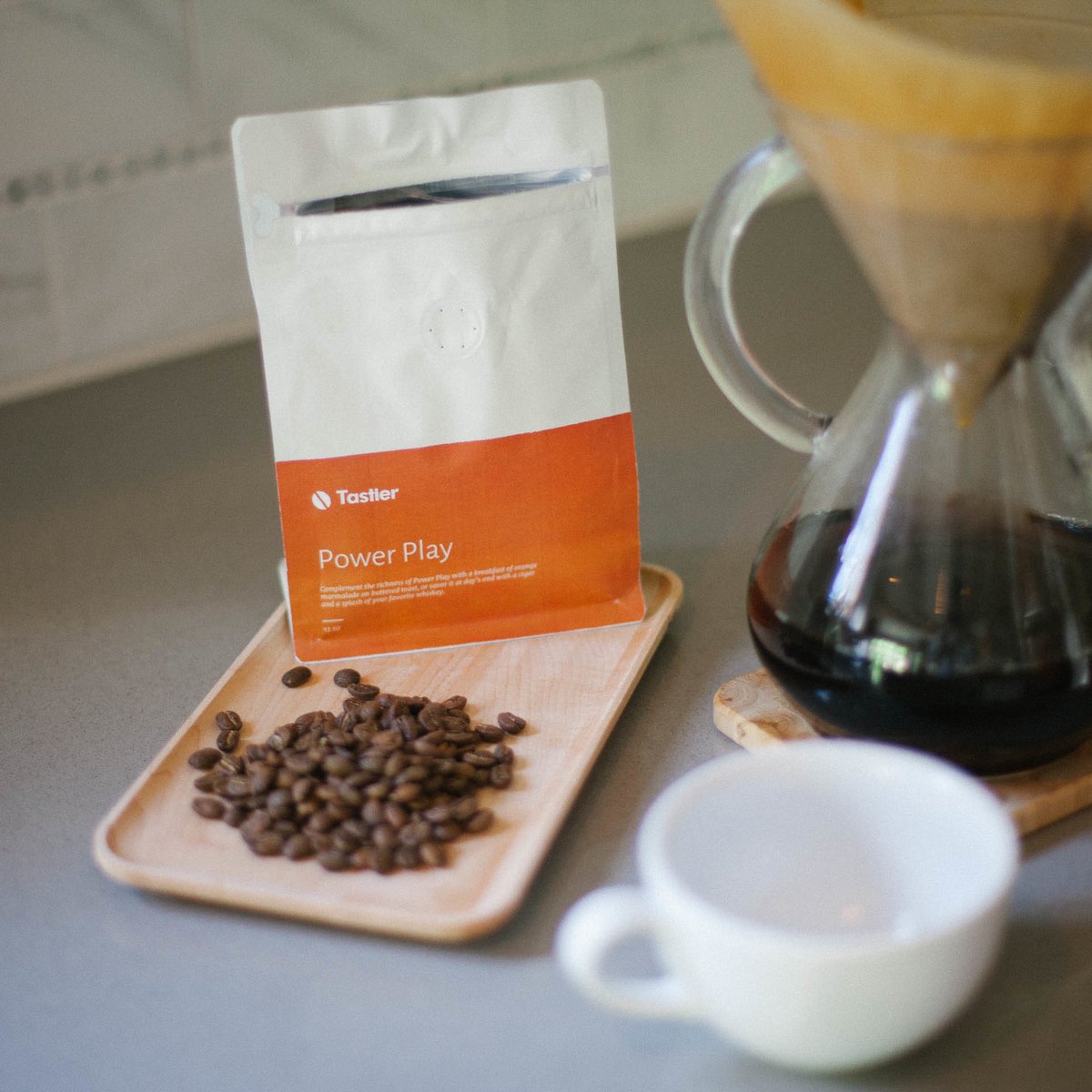 tastiercoffee's tweet photo. We choose great coffees. We blend them carefully so they brew easily. And we let you order them by text. No really. https://t.co/AKuTMBEIa2 https://t.co/wqR8sRsnqq