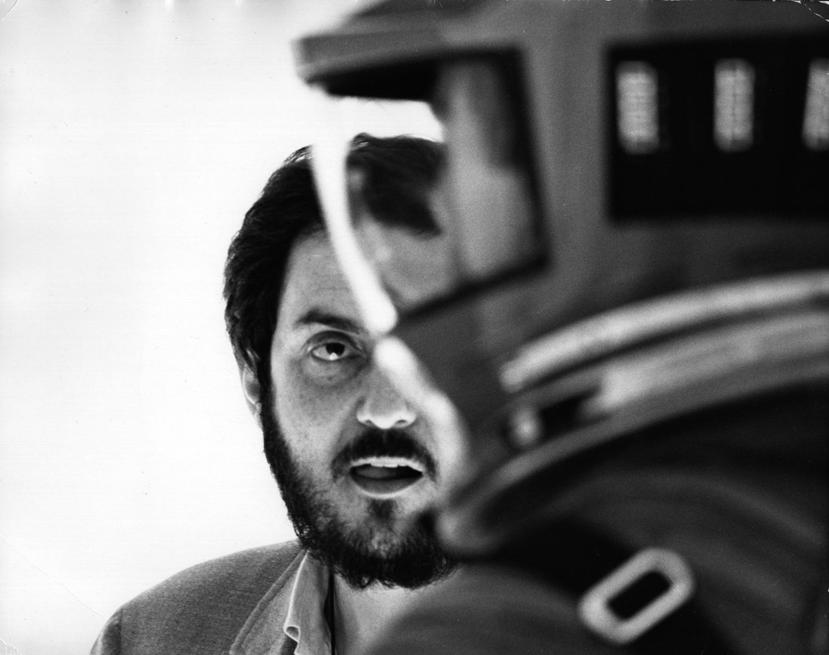 _Cinefilos_'s tweet photo. "El arte consiste en remodelar la vida pero no crear la vida, ni causar la vida". Stanley Kubrick https://t.co/491zQtTmdj