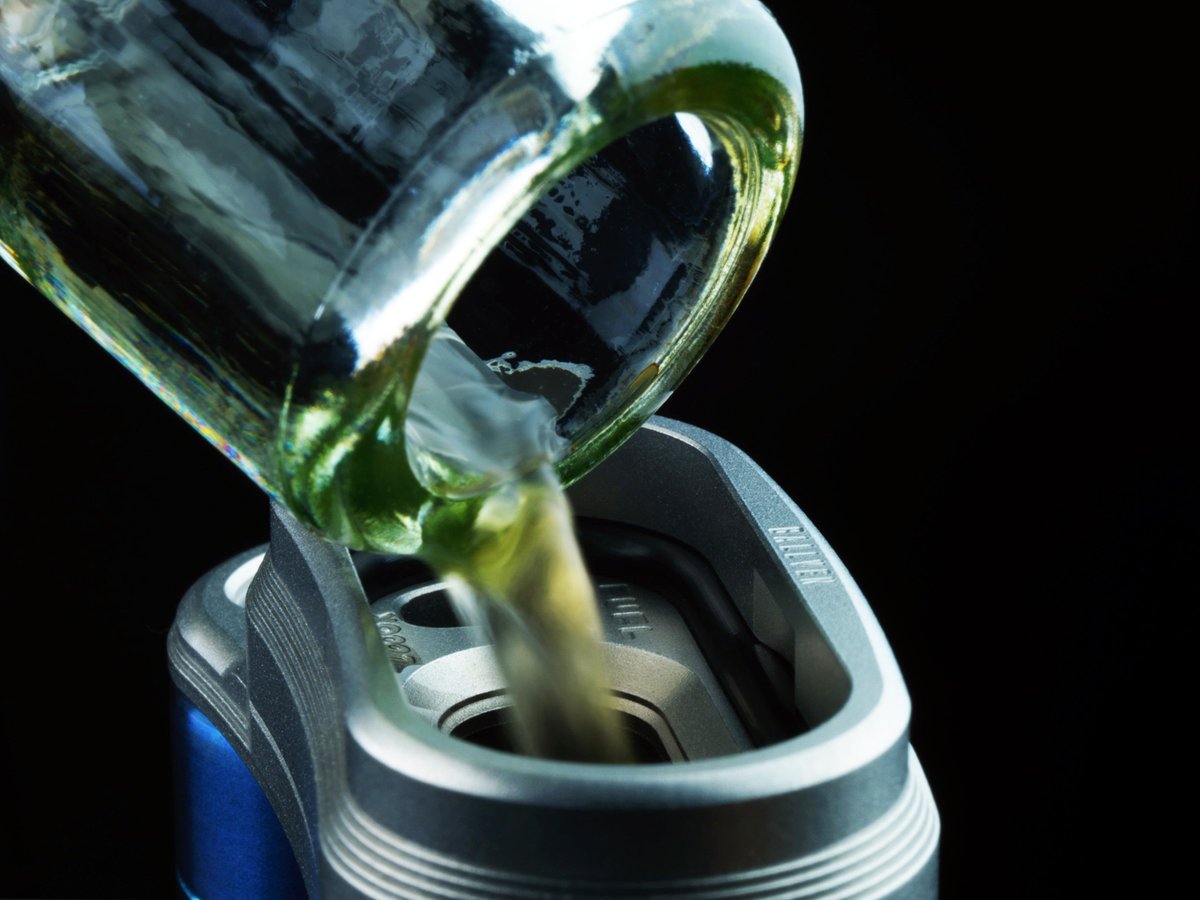 BallvenDesign's tweet image. Never spill another drop.  The titanium hip flask with a built in funnel. kickstarter.com/projects/ballv… #whisky #design #style #titanium #EDC