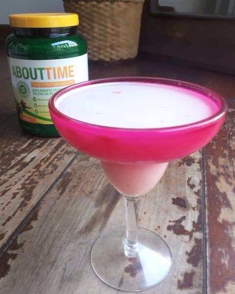 AboutTimeMexico's tweet photo. El espíritu de la margarita con el corazón de nuestra proteína = Margartina
#Domingo #Fitness #Mexico https://t.co/H2fvYoC1If