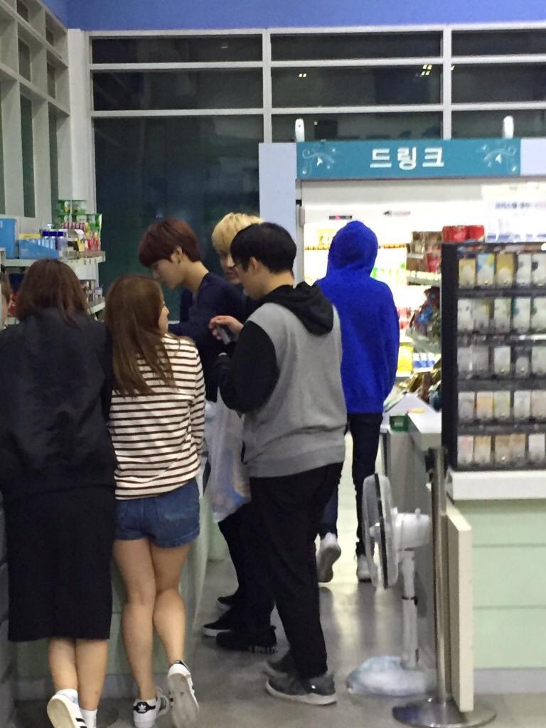 160910, taeil and yuta spotted at convenience store