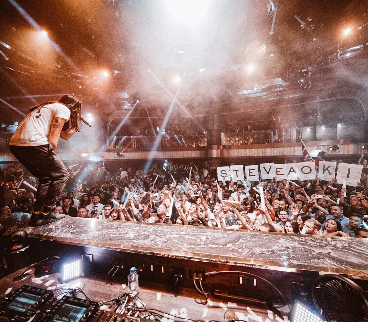 🍸 #howelse https://t.co/Sf5TPyEQ2x