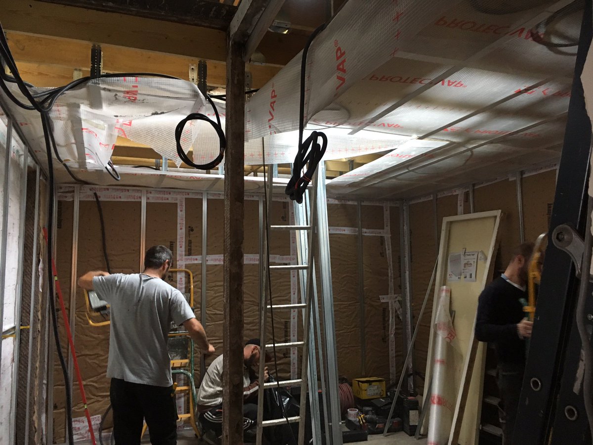 PassRenovation's tweet photo. #Rénover sans se ruiner ! Témoignage d'une famille de @a_saint_quentin sur le #PicardiePass #rénovationénergétique
https://t.co/GX4mmwtsni https://t.co/iQwRsFksSM