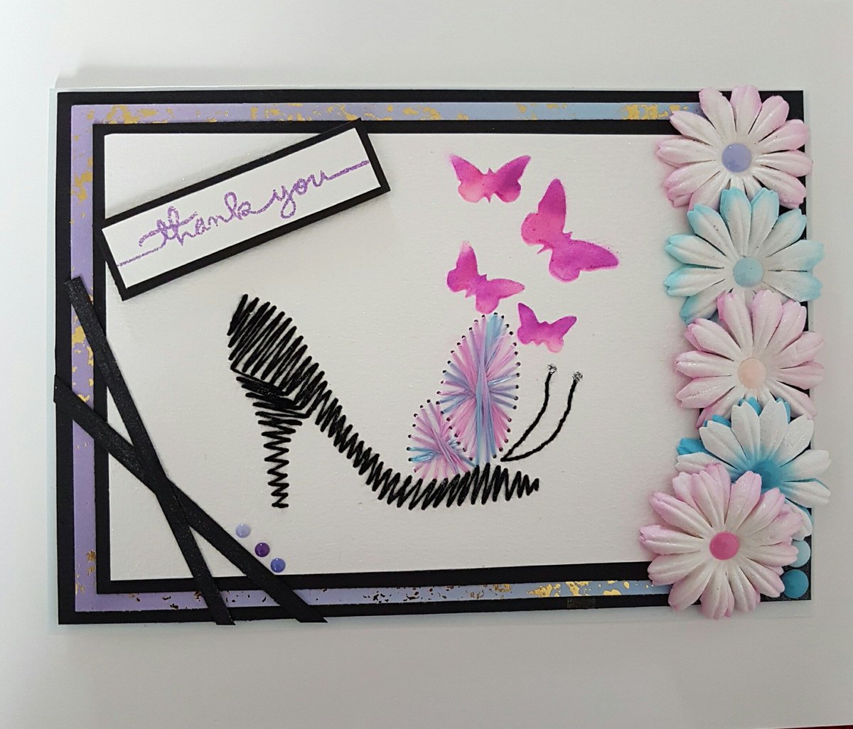 jackoscraftyco1's tweet photo. Thank you card for a friend, using Blue and Pink Silky Hand Dyed thread and DMC black.#cardmaking #silkythreads #pinbroidery #cards #threads https://t.co/6pED1FalnF