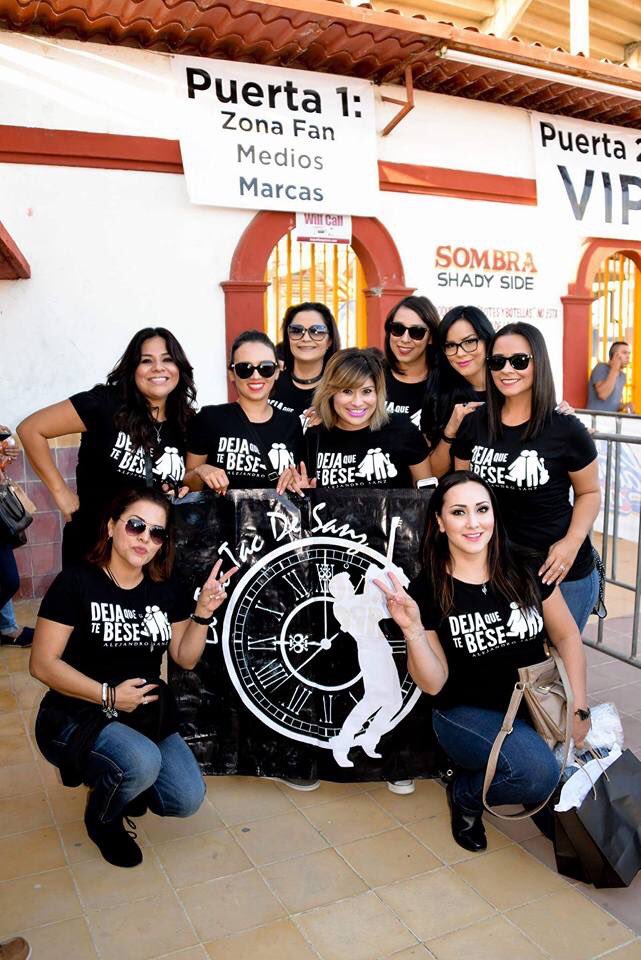ElTicTacDeSanz's tweet photo. Que hermoso Club ❤️y es Tuyo @AlejandroSanz #DejaQueTeBese #Mexirope @ACAMarketing https://t.co/ZZ3FEoIZH7