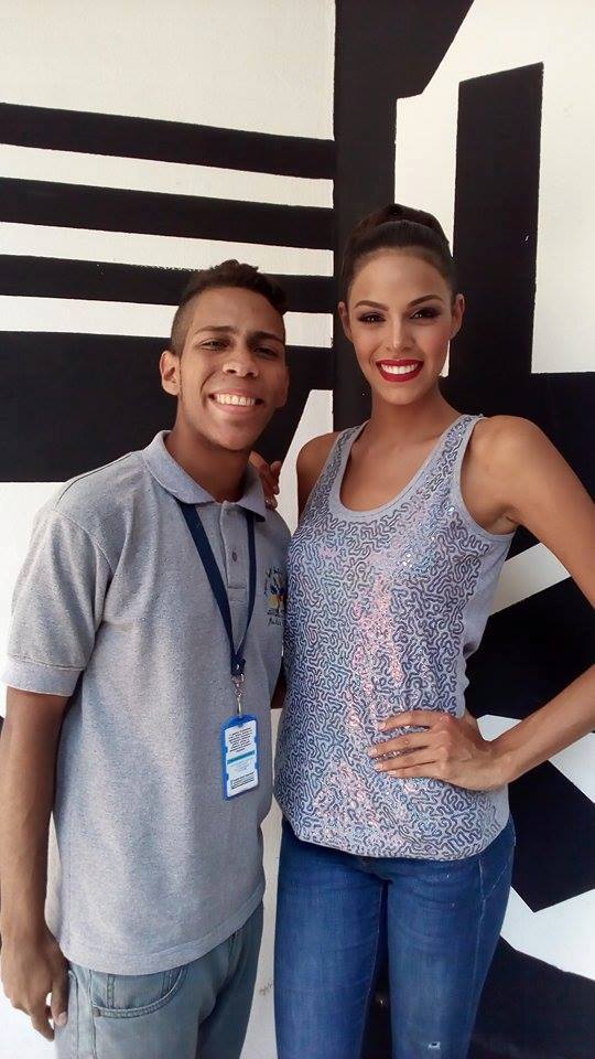 fabio_ando's tweet photo. Miss Venezuela 2016, tarde de trabajo. https://t.co/V6qcQqTSKf