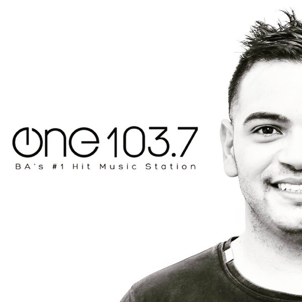 RadioOne1037's tweet photo. Ay Domingo, qué sábado parecés! Es #WeekendXL en #One1037 y ahora te acompaña nuestro mejor #Playlist presentado por Gas Falabella :) https://t.co/JCobjqqidj