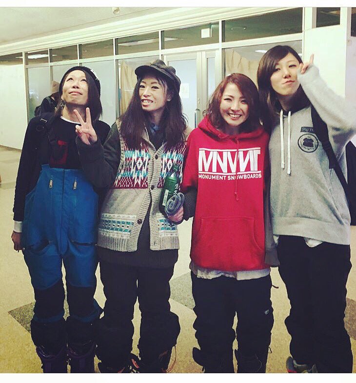katomiki0822's tweet photo. 参加してくれてありがと😊
楽しかったという言葉が最高に嬉しい🙏✨
今年のオフはいつもと違うオフになったかな?シーズン前にもう1回来たいね(^^)‼︎
#SHARE #SNOVA羽島 #岐阜
#myoko #MNMNT #monumentsnowboards https://t.co/XzYZiNnGBr