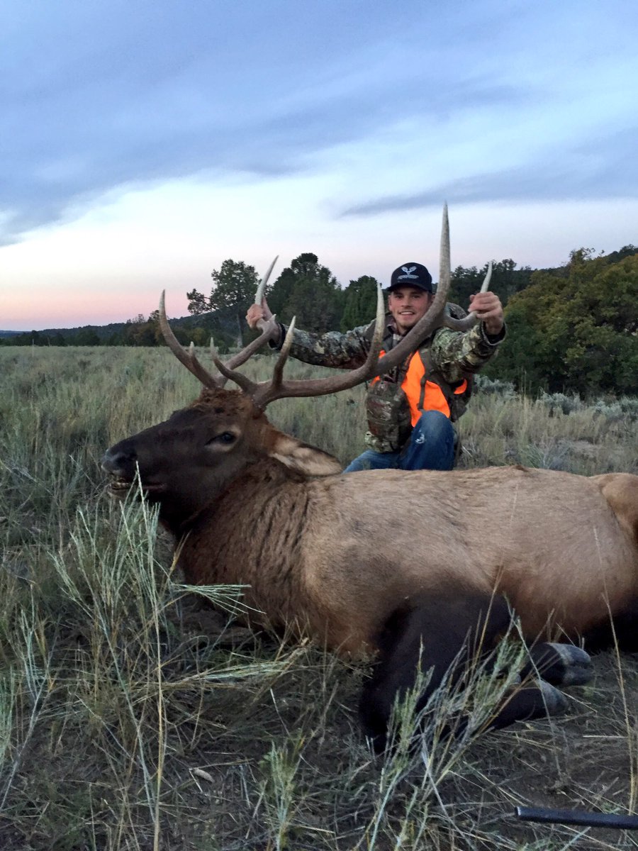 riocox97's tweet photo. Me and my buddies do a photo shoot maybe once or twice a year and it always behind a set of antlers ❤️😏 https://t.co/7EzEFJEgX3