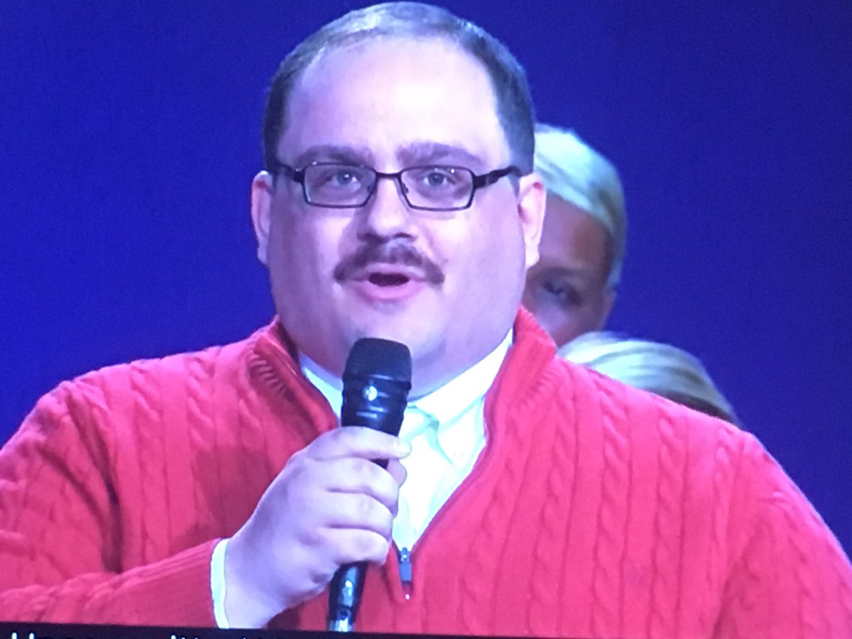 laurenduca's tweet photo. When the world might end, but you're a little worried your energy bill might be higher than usual this month #debate https://t.co/zkBymLo2bD
