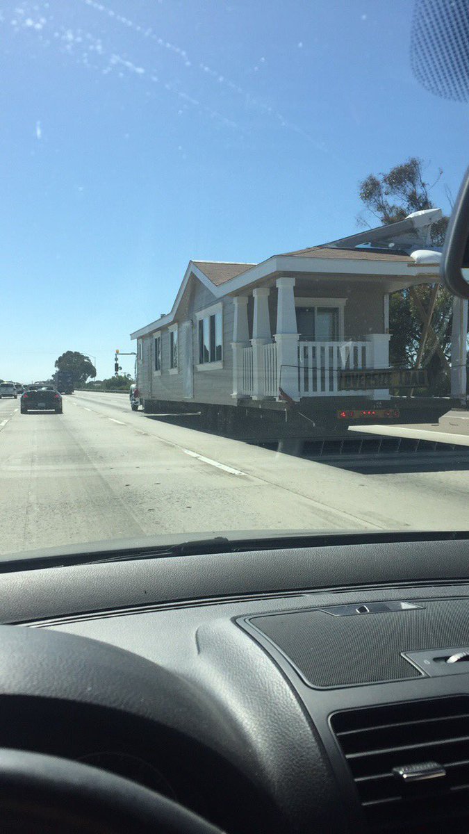 JonahBonner's tweet photo. Bae: come over
Me: I can't, I'm house sitting
Bae: my parents aren't home
Me: https://t.co/wLkVp9Uhy7