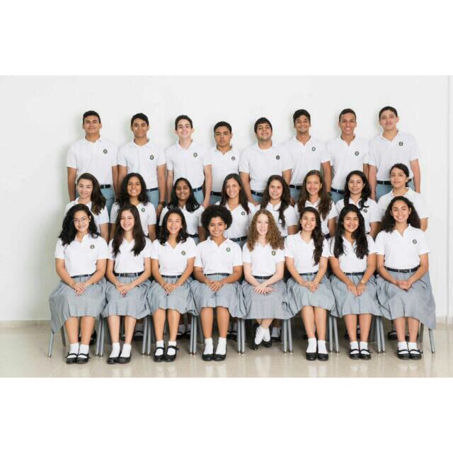 katherinadiaz_'s tweet photo. mis chikibabys en nuestra última foto de anuario😍🎓💪🏼🔥 @16Cpm https://t.co/xajyiC4iR0