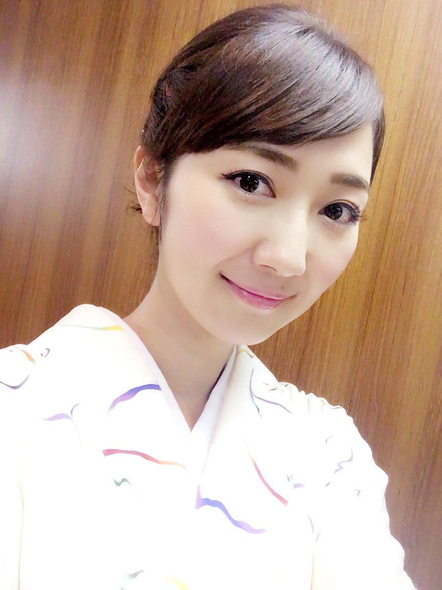 Twitter पर 遠藤奈美 Kbs京都アナウンサー ありがとう 藤原紀香さんが着られたお着物お借りしたの