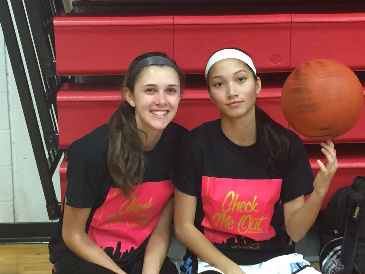 danstefka24's tweet photo. Kayla had a great weekend in the Twin Cities @ #checkmeoutshowcase players representing 11 states https://t.co/F5yIcYbsFZ