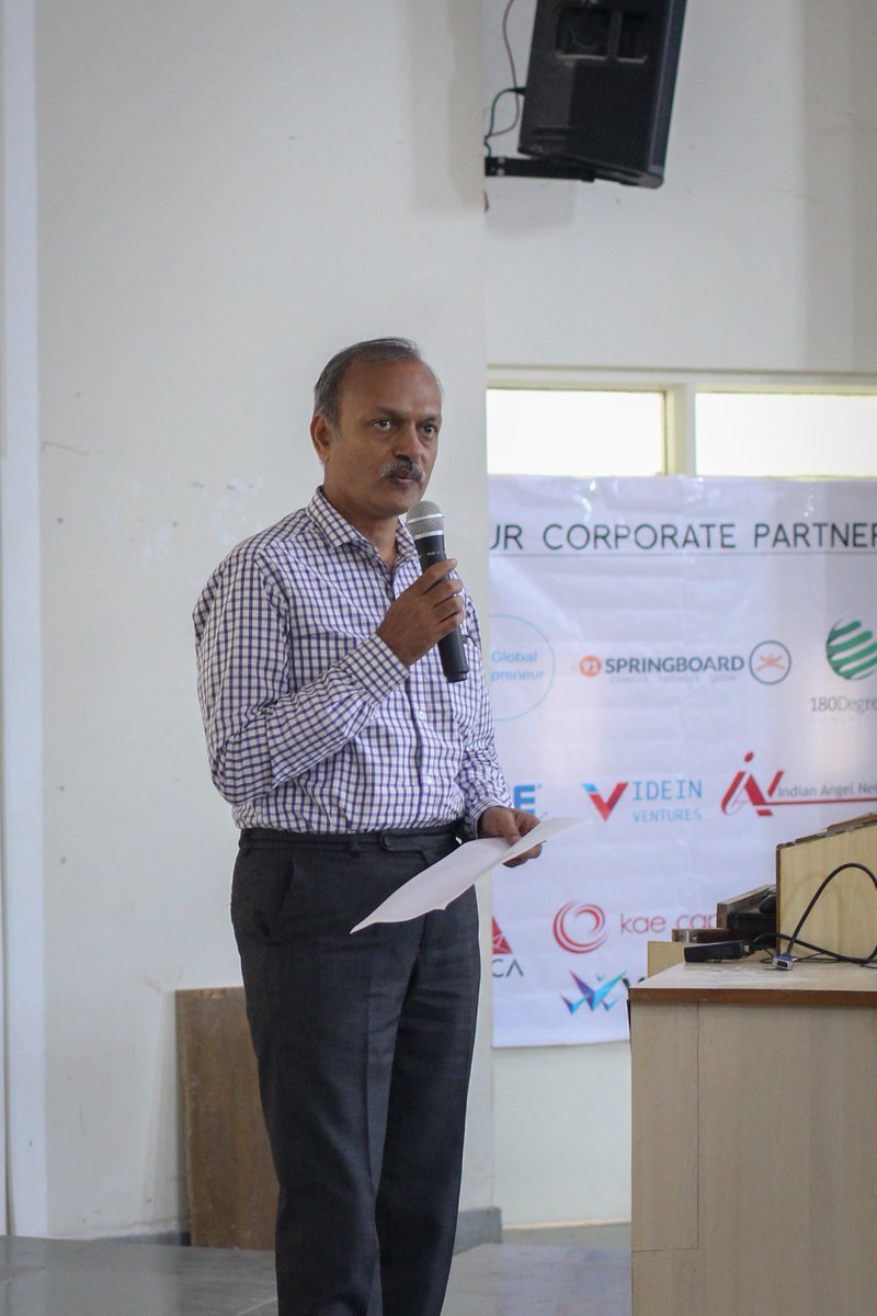 CoalescenceIN's tweet photo. Novatia: The B-Plan Competition, final round @BITSPilaniGoa #Day1 #Coalescence16 #GoingZeroToOne #bplan #pitching #startups #funding https://t.co/UjFsRqUHL7