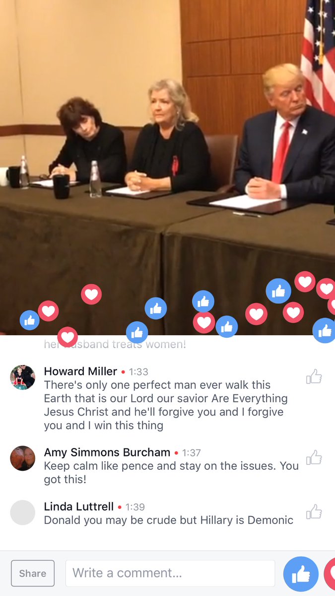 SeanImageking's tweet photo. @realDonaldTrump preparing to bring the heat. #debate https://t.co/mmLkxSZVXk