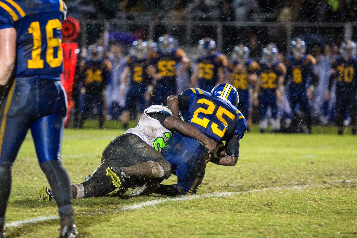 _TooUnderRated's tweet photo. 😈🏈🍴 https://t.co/TcPUFbWwQE